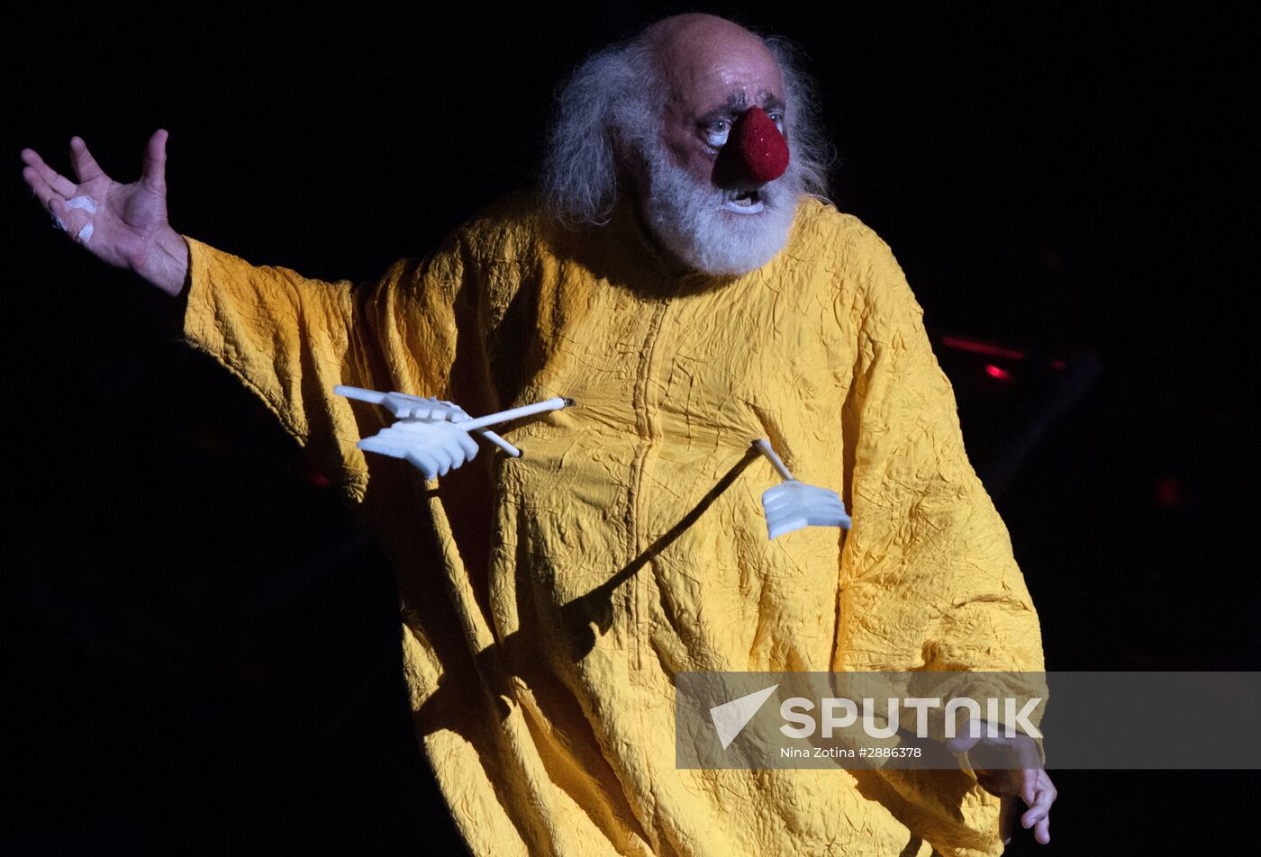 Slava Polunin's and Gidon Kremer's show "Snow Symphony" performed in Sochi