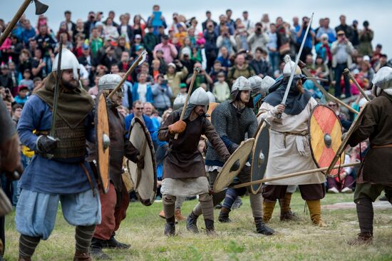 Abalakskoye Field reenactment festival in Omsk region