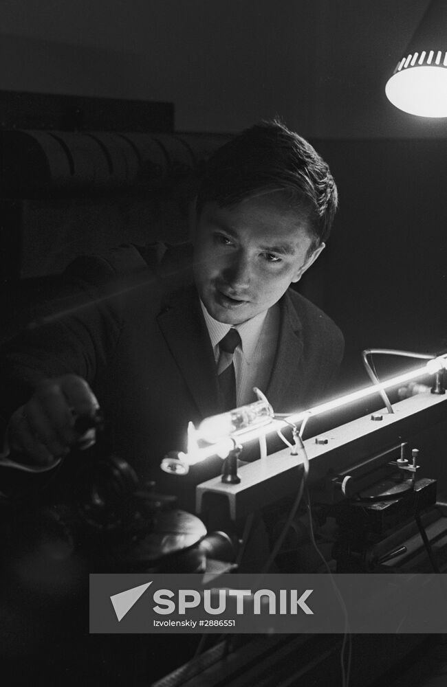 Gas laser