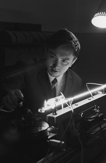 Gas laser