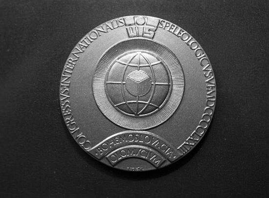 Gold Medal of International Union of Speleology