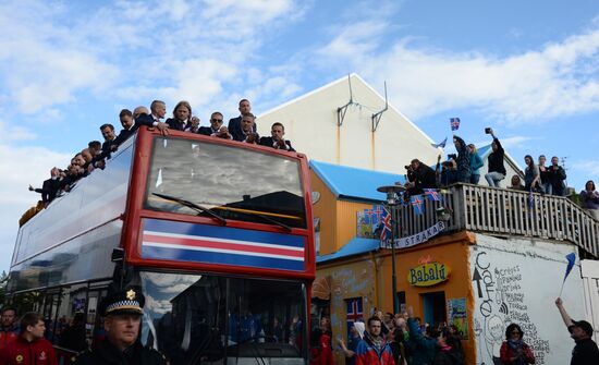 Icelandic national football team greeted by fans after returning from Euro 2016