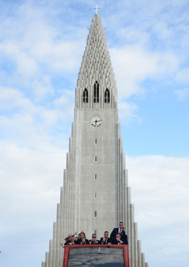 Icelandic national football team greeted by fans after returning from Euro 2016