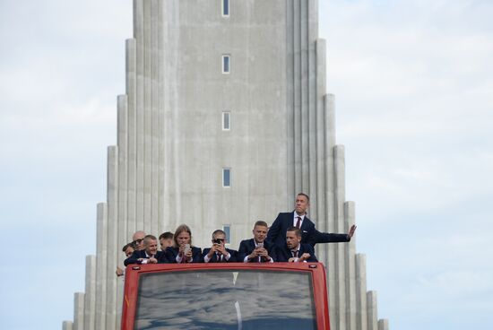 Icelandic national football team greeted by fans after returning from Euro 2016