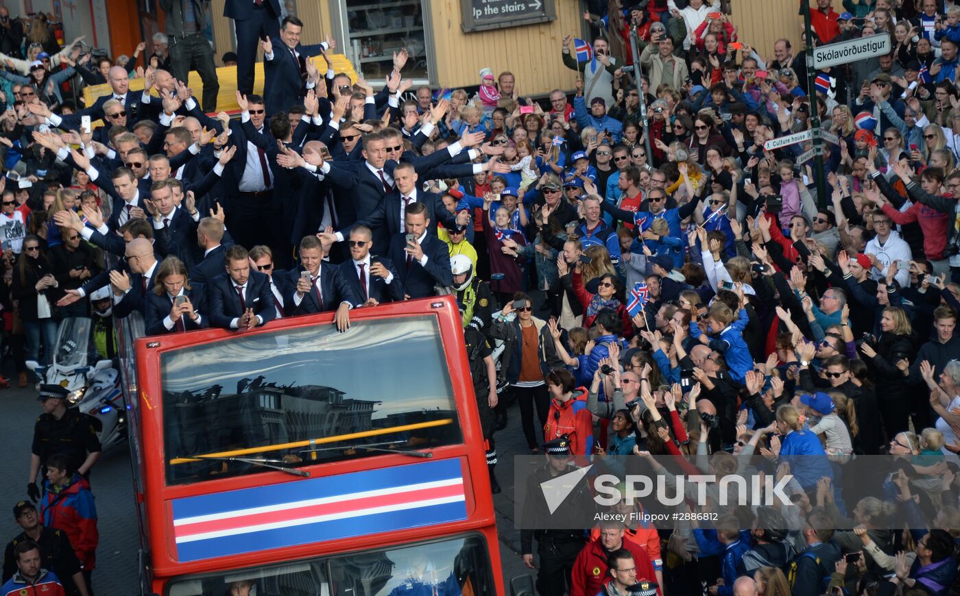 Icelandic national football team greeted by fans after returning from Euro 2016