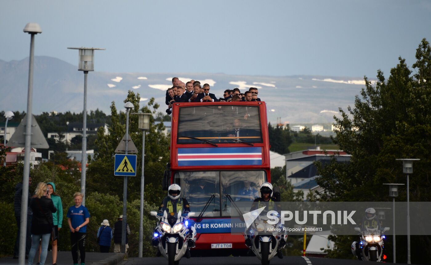 Icelandic national football team greeted by fans after returning from Euro 2016