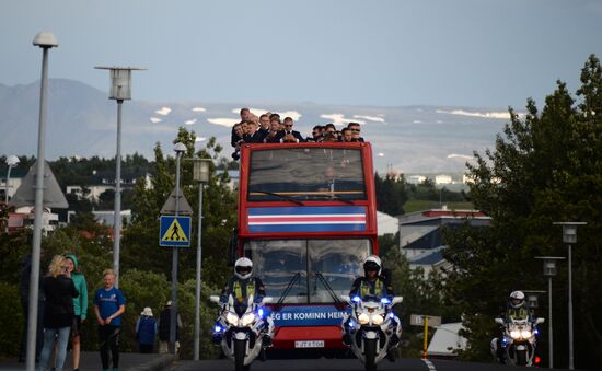 Icelandic national football team greeted by fans after returning from Euro 2016