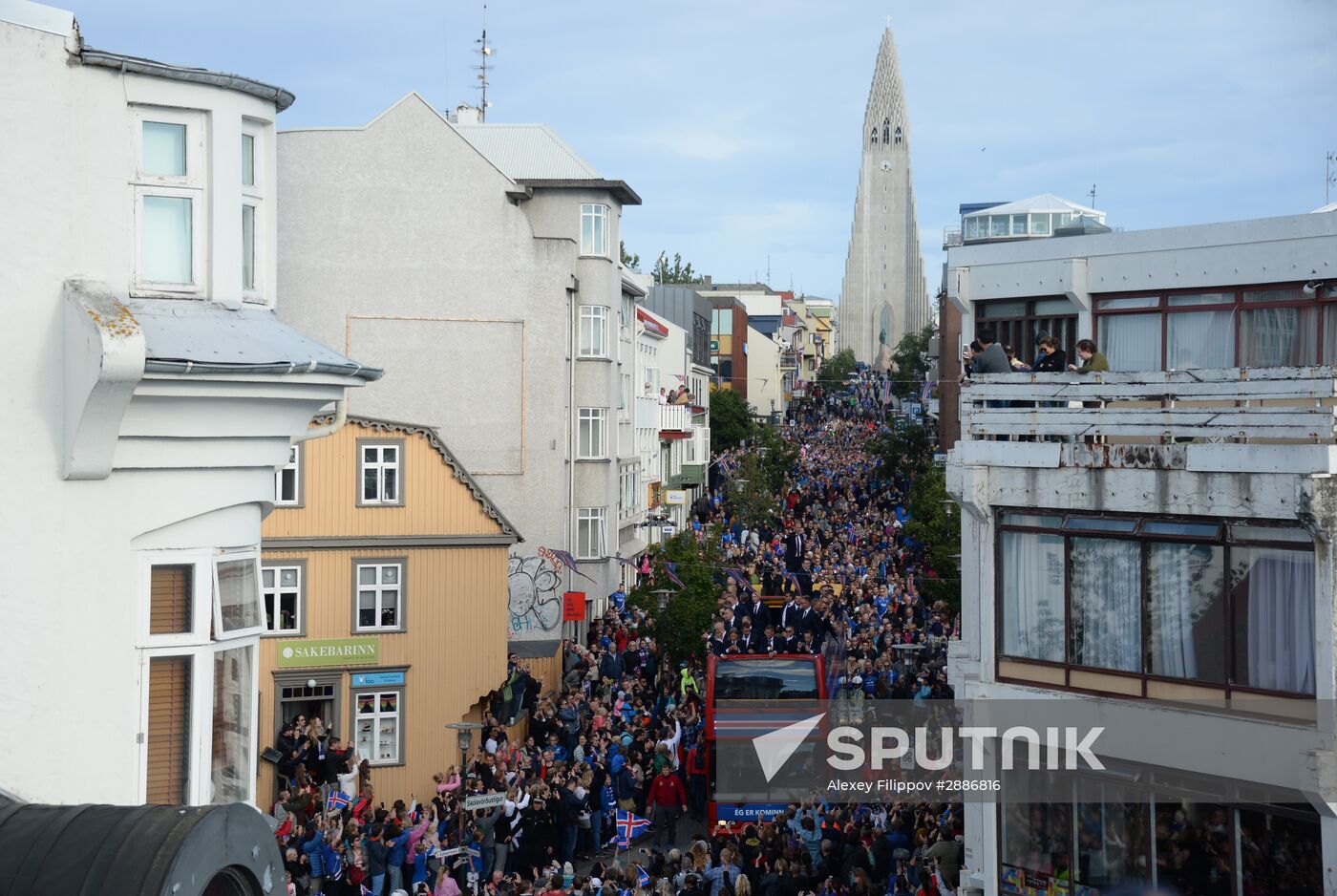 Icelandic national football team greeted by fans after returning from Euro 2016