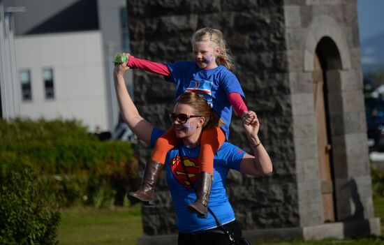 Icelandic national football team greeted by fans after returning from Euro 2016