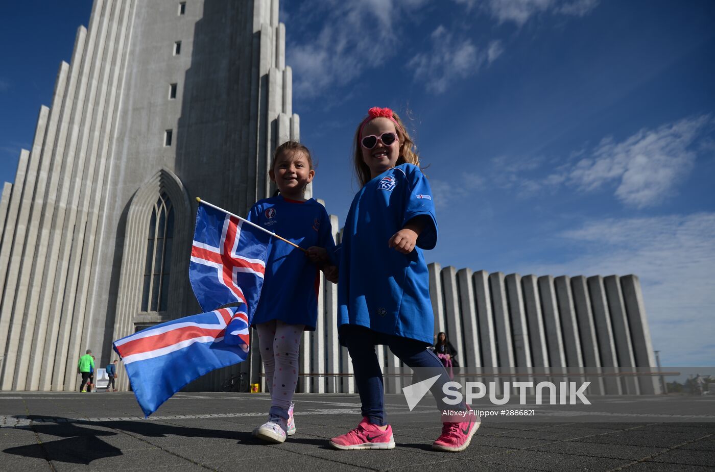 Icelandic national football team greeted by fans after returning from Euro 2016