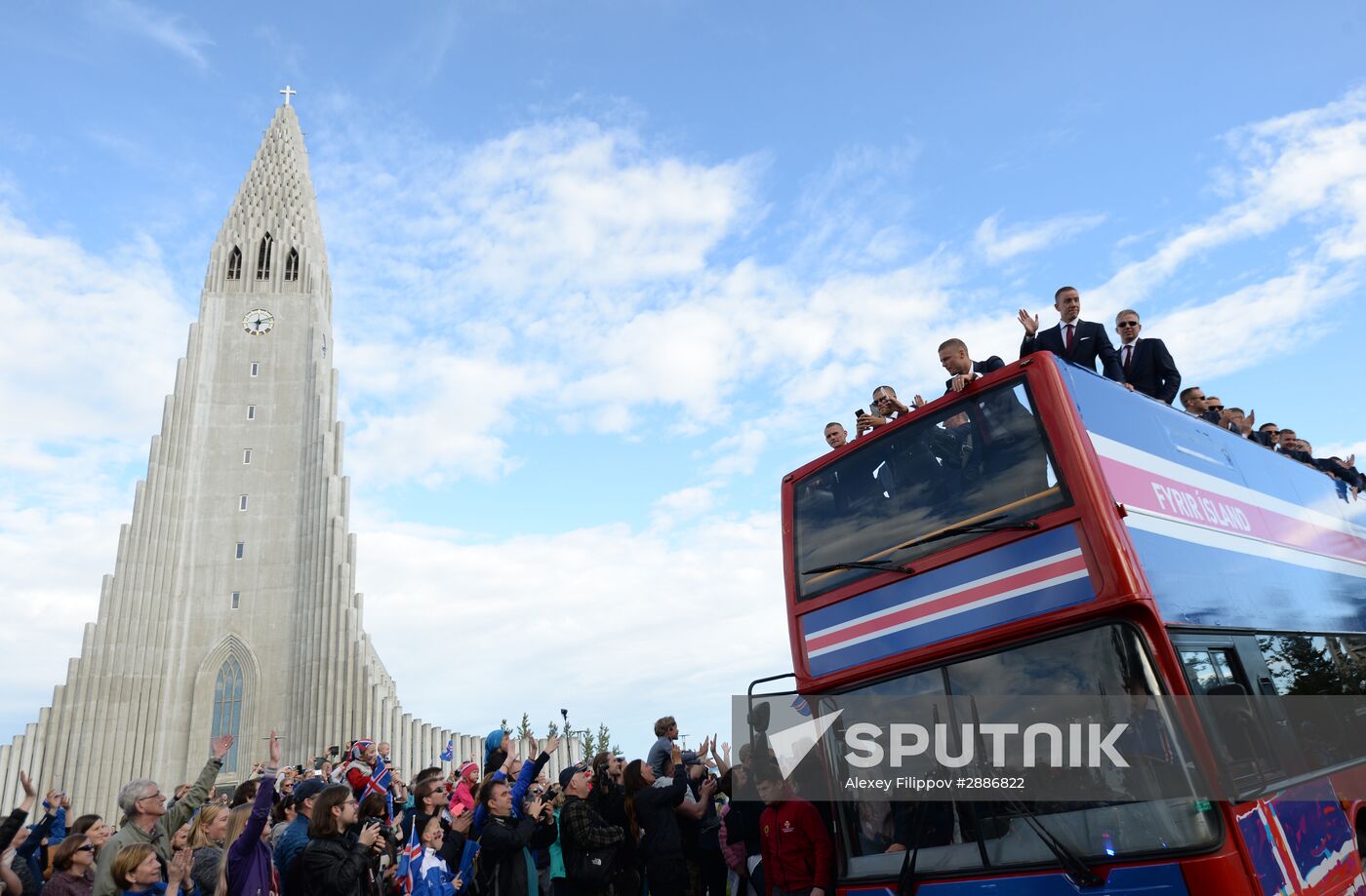 Icelandic national football team greeted by fans after returning from Euro 2016