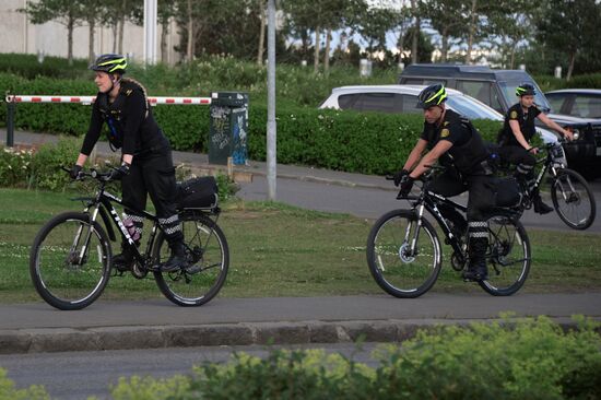 Icelandic national football team greeted by fans after returning from Euro 2016