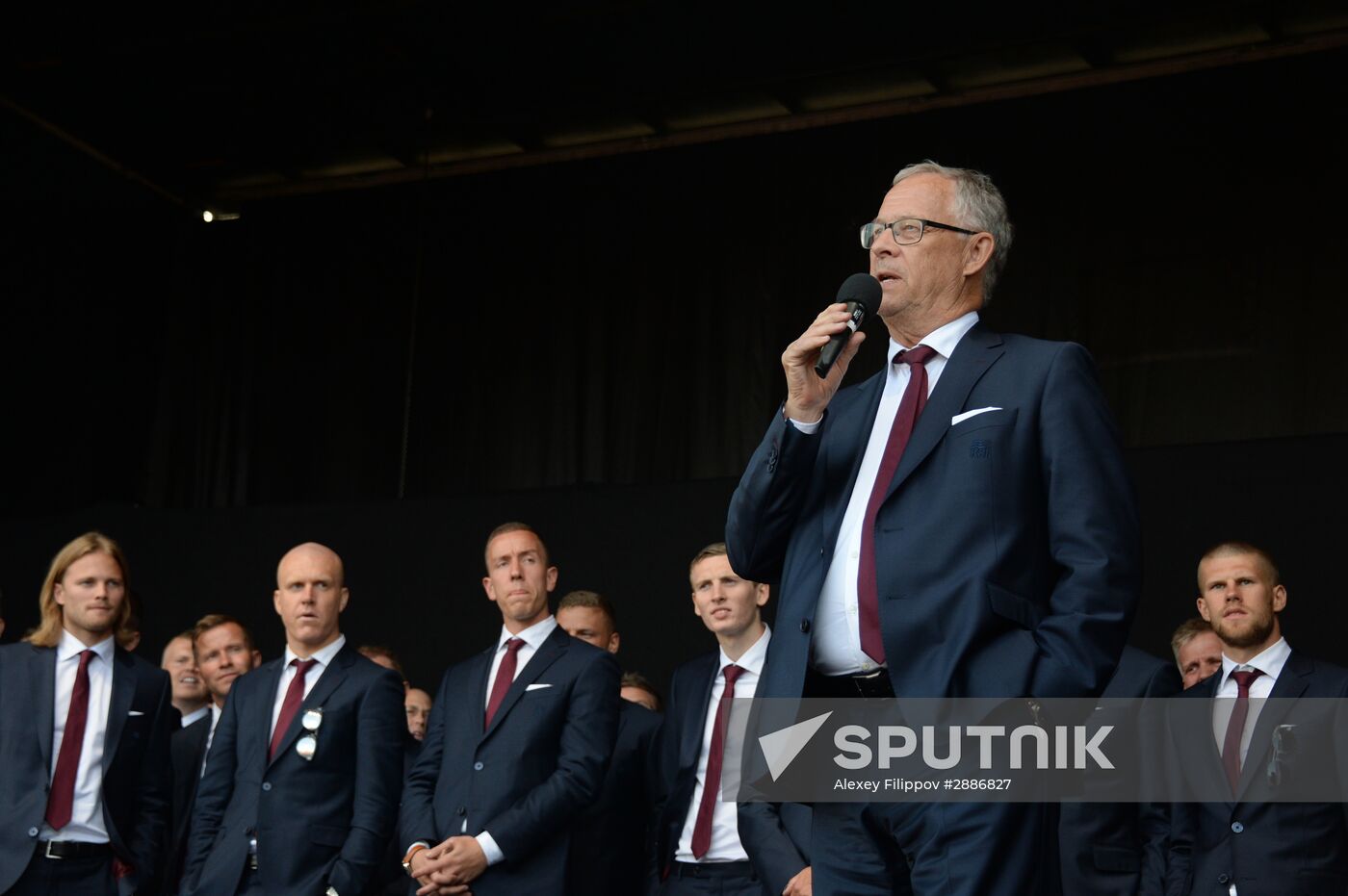 Icelandic national football team greeted by fans after returning from Euro 2016