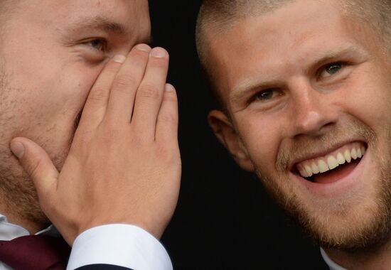 Icelandic national football team greeted by fans after returning from Euro 2016