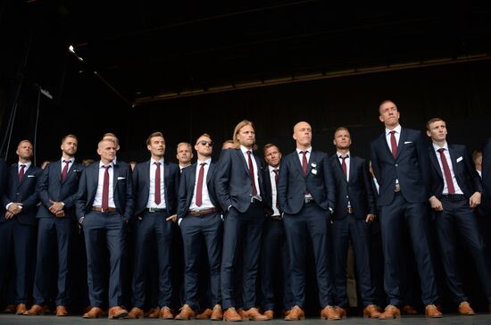 Icelandic national football team greeted by fans after returning from Euro 2016