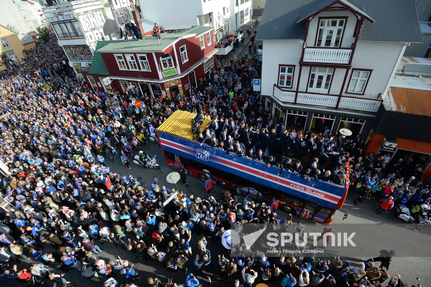 Icelandic national football team greeted by fans after returning from Euro 2016