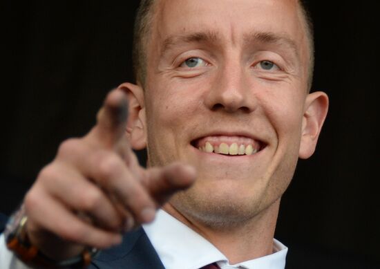 Icelandic national football team greeted by fans after returning from Euro 2016