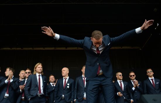 Icelandic national football team greeted by fans after returning from Euro 2016