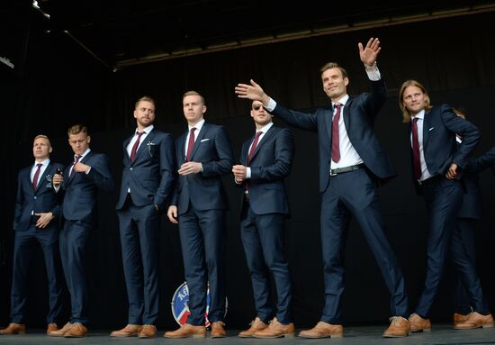 Icelandic national football team greeted by fans after returning from Euro 2016