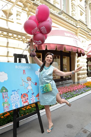 State Department Store hosts Ice Cream Day