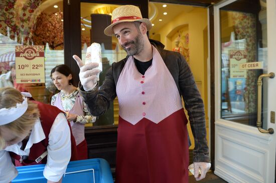State Department Store hosts Ice Cream Day