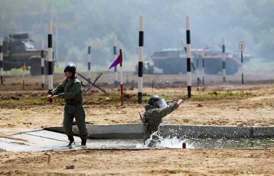 Safe Route exercise involving combat engineer units