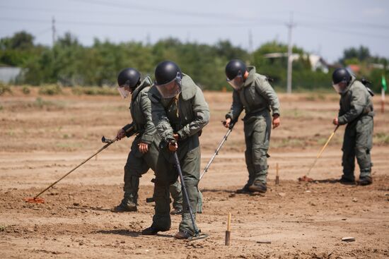 Safe Route exercise involving combat engineer units