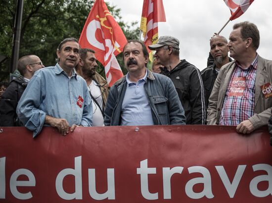Protests against new labor law in Paris