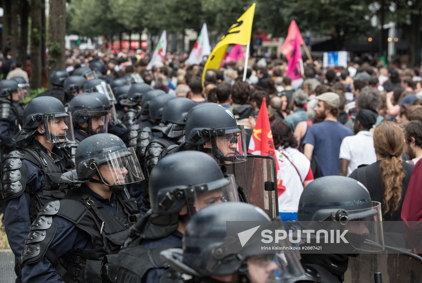 Protests against new labor law in Paris