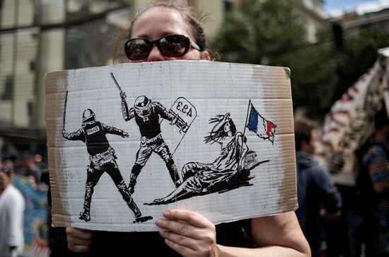 Protests against new labor law in Paris
