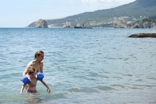 Russian Foreign Affairs Ministry Spokesperson Maria Zakharova visits Artek camp