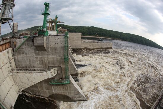 Construction of Lower Bureya hydro power plant