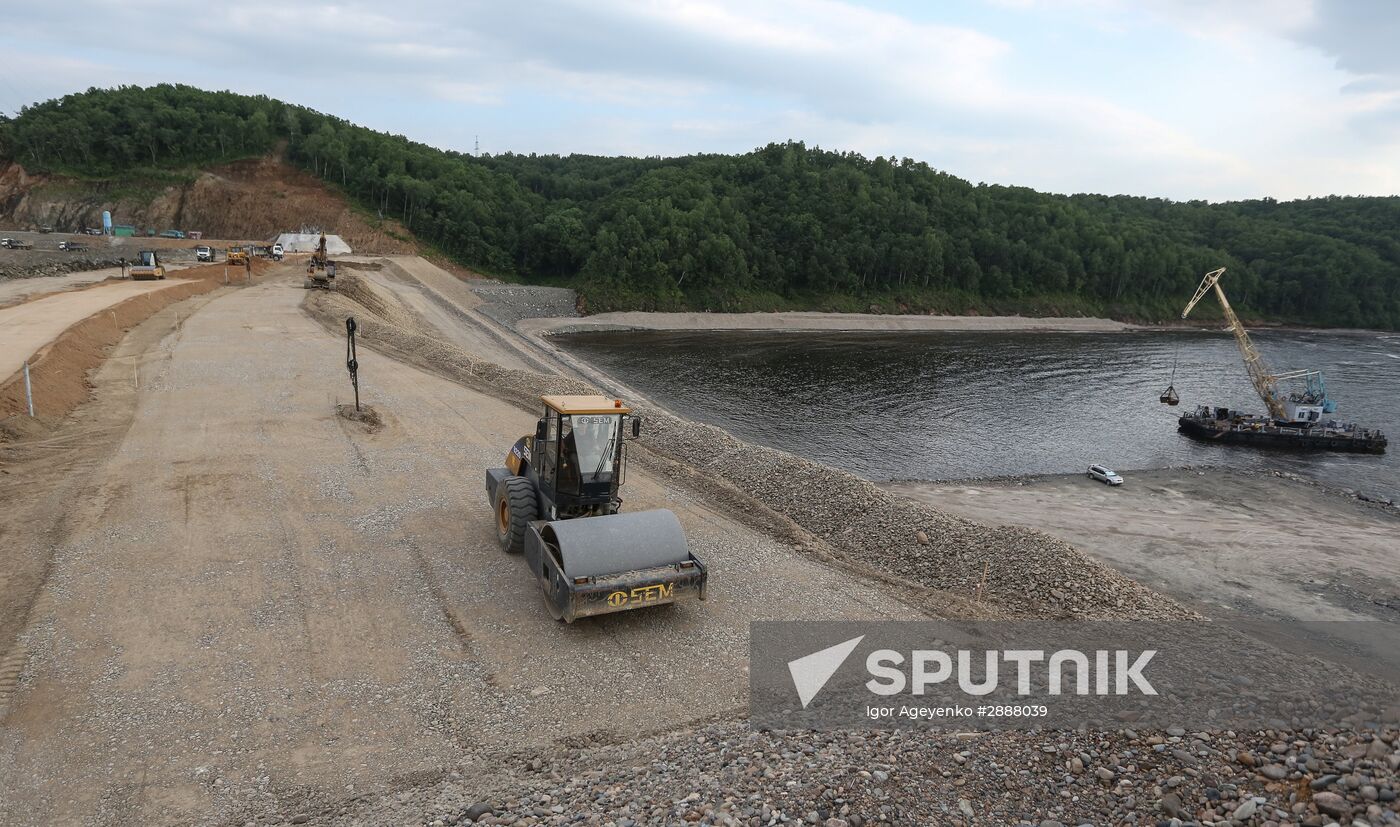 Construction of Lower Bureya hydro power plant