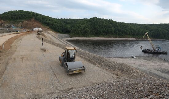 Construction of Lower Bureya hydro power plant