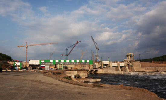 Construction of Lower Bureya hydro power plant