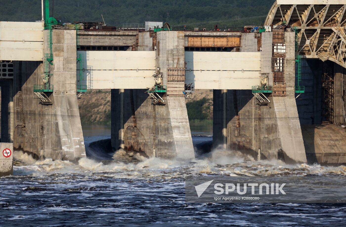 Construction of Lower Bureya hydro power plant