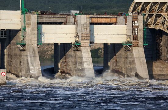 Construction of Lower Bureya hydro power plant