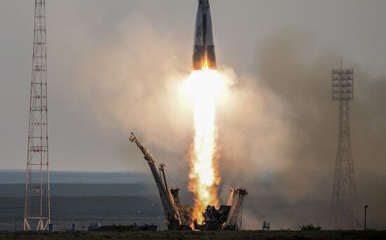 Launch of Soyuz-FG launch vehicle carrying Soyuz-MS spacecraft from Baikonur Cosmodrome