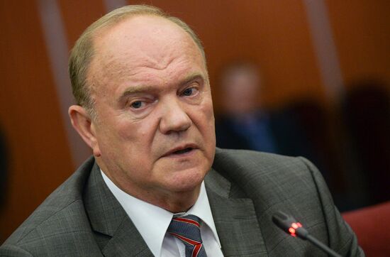 Gennady Zyuganov submits list of State Duma candidates to Central Election Commission