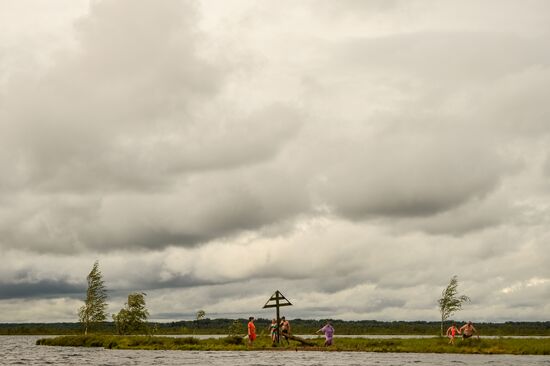 Religious procession to Svyatoye Lake in Menyusha village, Novgorod Region