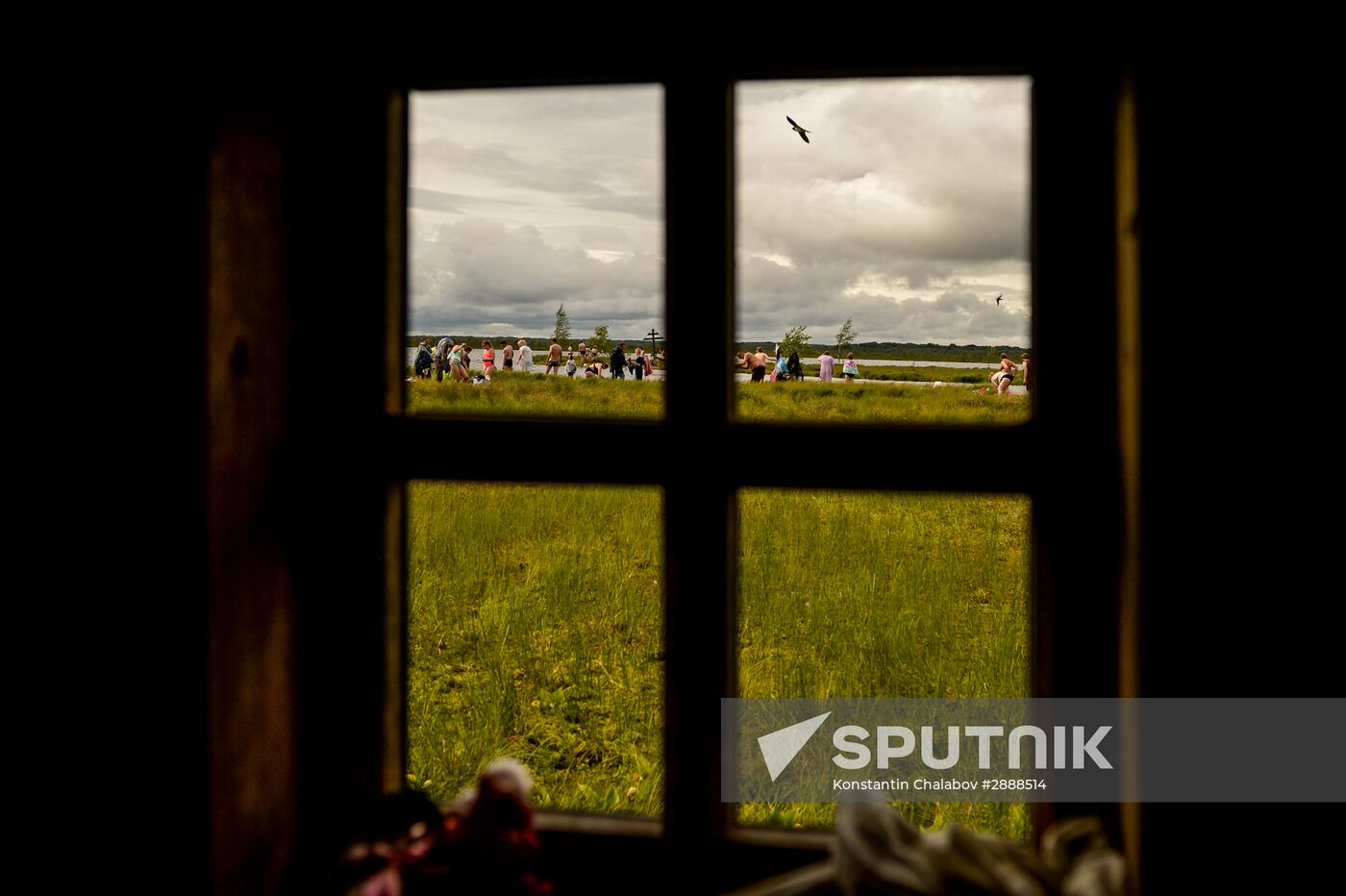 Religious procession to Svyatoye Lake in Menyusha village, Novgorod Region