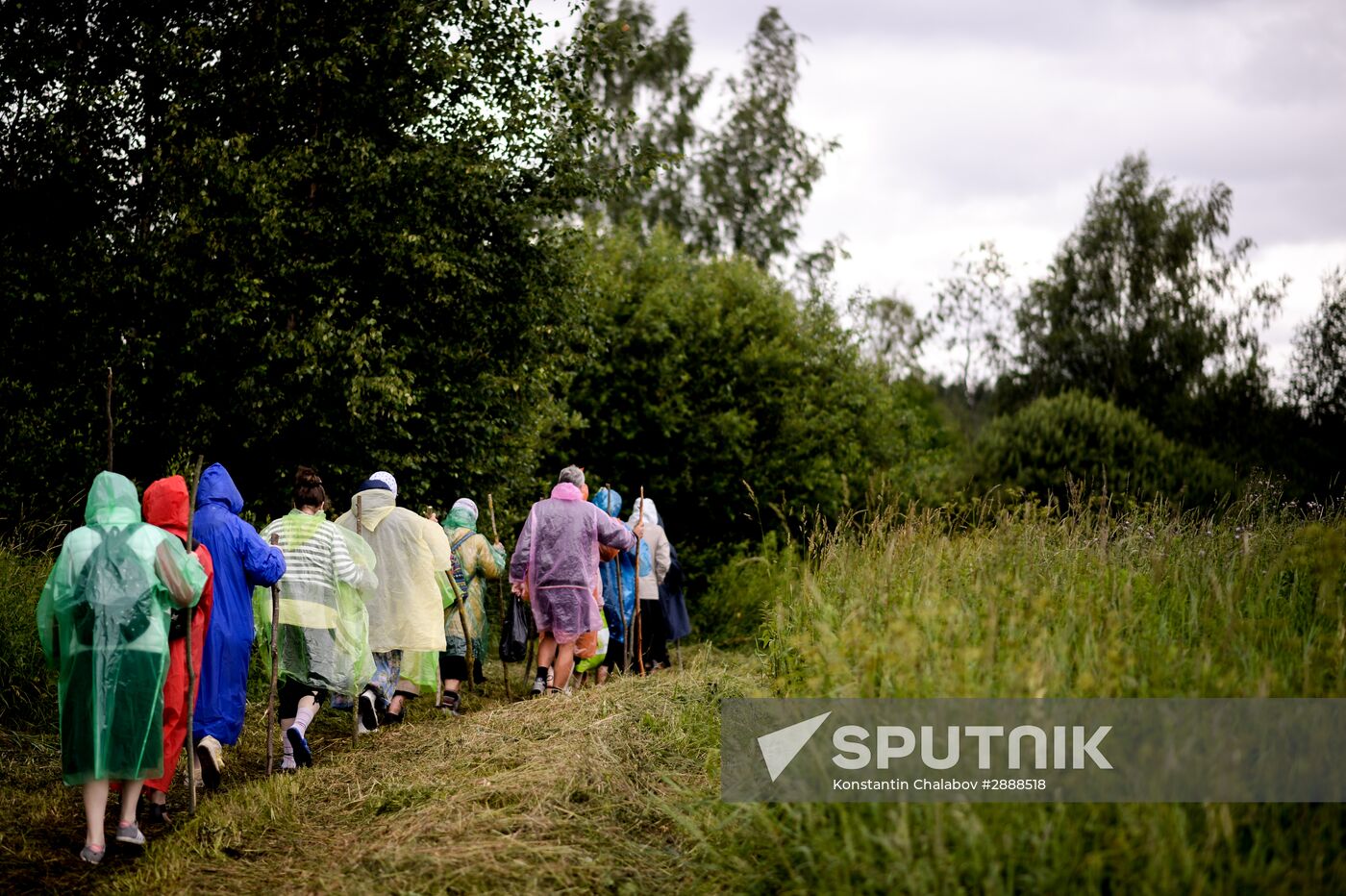 Religious procession to Svyatoye Lake in Menyusha village, Novgorod Region