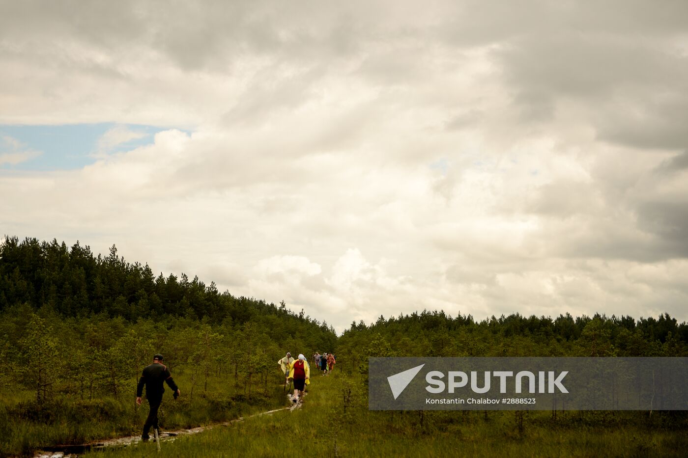 Religious procession to Svyatoye Lake in Menyusha village, Novgorod Region