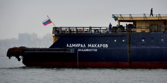 The Admiral Makarov icebreaker sets sail from Vladivostok