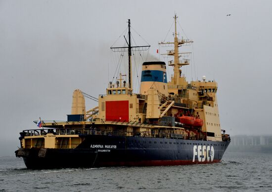 The Admiral Makarov icebreaker sets sail from Vladivostok