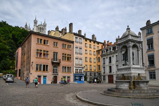 Cities of the world. Lyon