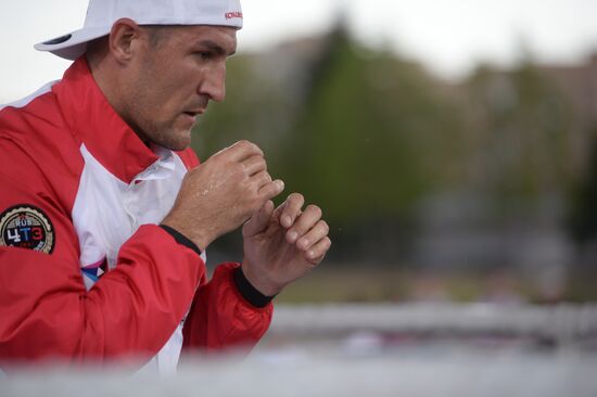 Boxing. Sergey Kovalev and Isaac Chilemba hold training