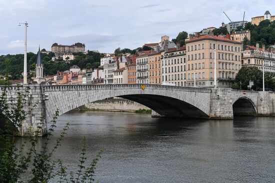 Cities of the world. Lyon