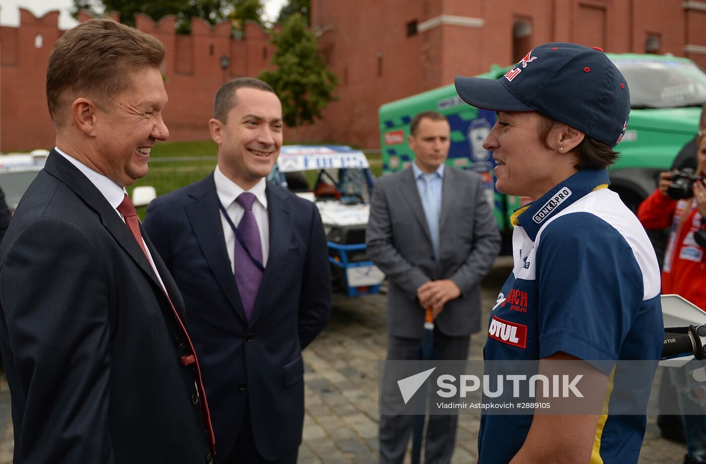 Silk Way-2016 Rally kicks off in Moscow