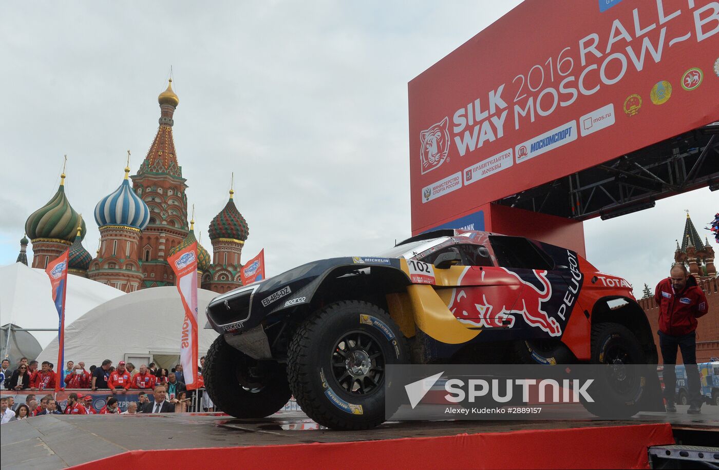 Silk Way-2016 Rally kicks off in Moscow